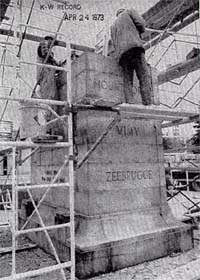 Moving of the Cenotaph