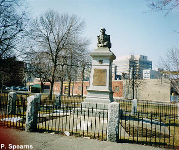 Victoria Park Square Cenotaph